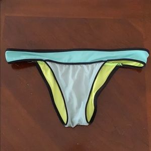 Victoria’s Secret swim bikini bathing suit bottom Sz L/G